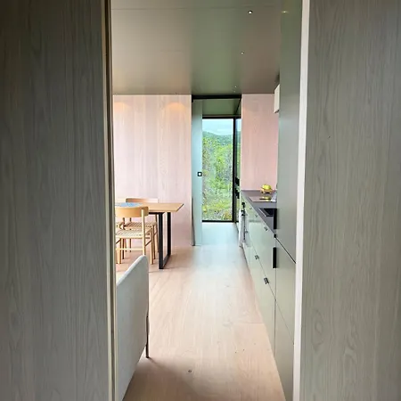 Brennvika Panorama Feriehus Hamaroy